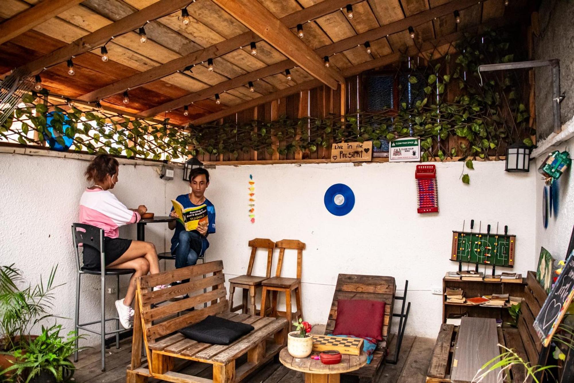 Casa Almarita - Hostal, Bar Y Restaurante Medellín Exterior foto
